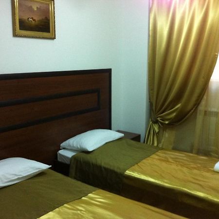 Bayterek Hotel Astana Bagian luar foto
