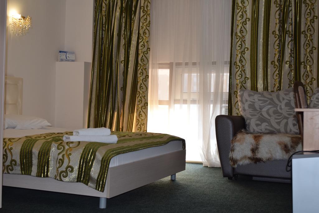 Bayterek Hotel Astana Ruang foto