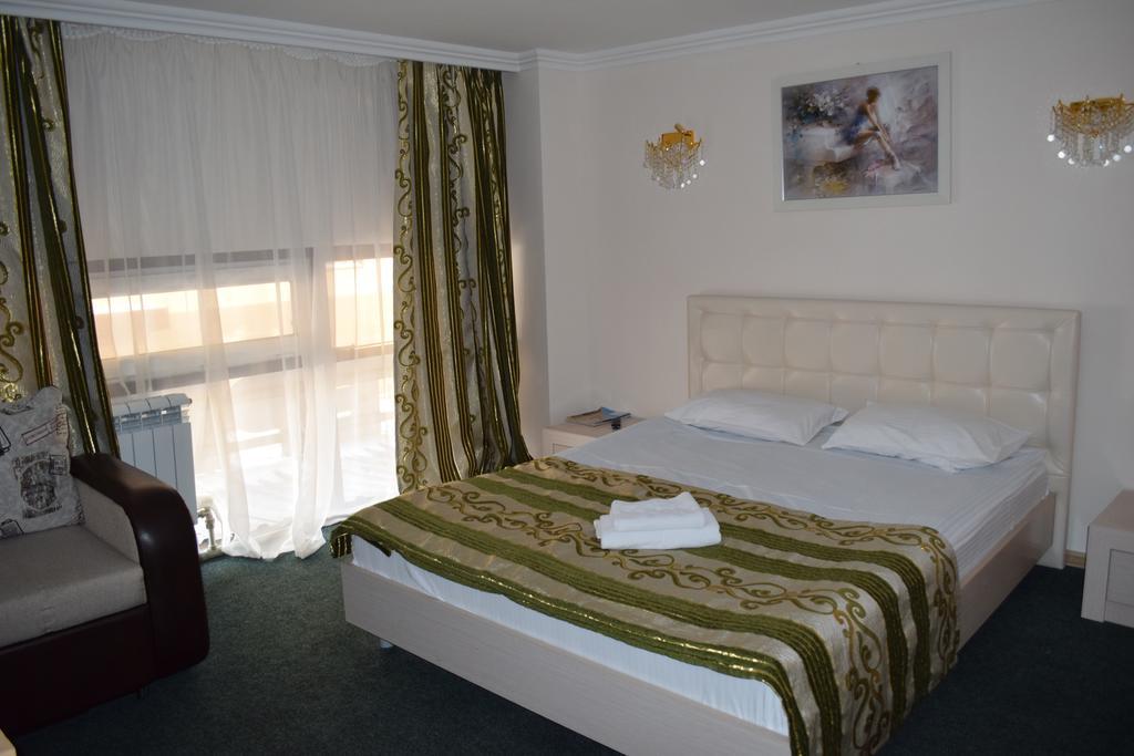 Bayterek Hotel Astana Ruang foto