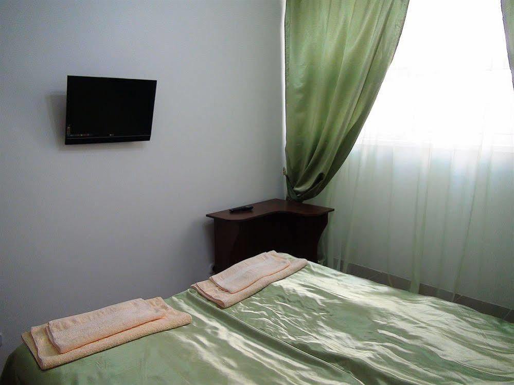 Bayterek Hotel Astana Bagian luar foto
